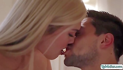 Deepthroat and bareback anal sex with a teen girl 1